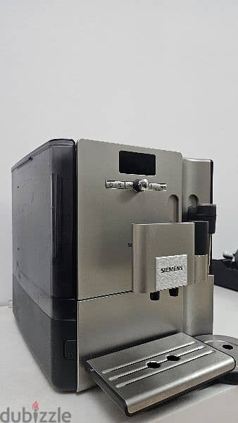 SIEMENS COFFEE MACHINE EQ. 7 for just 250Bd 3