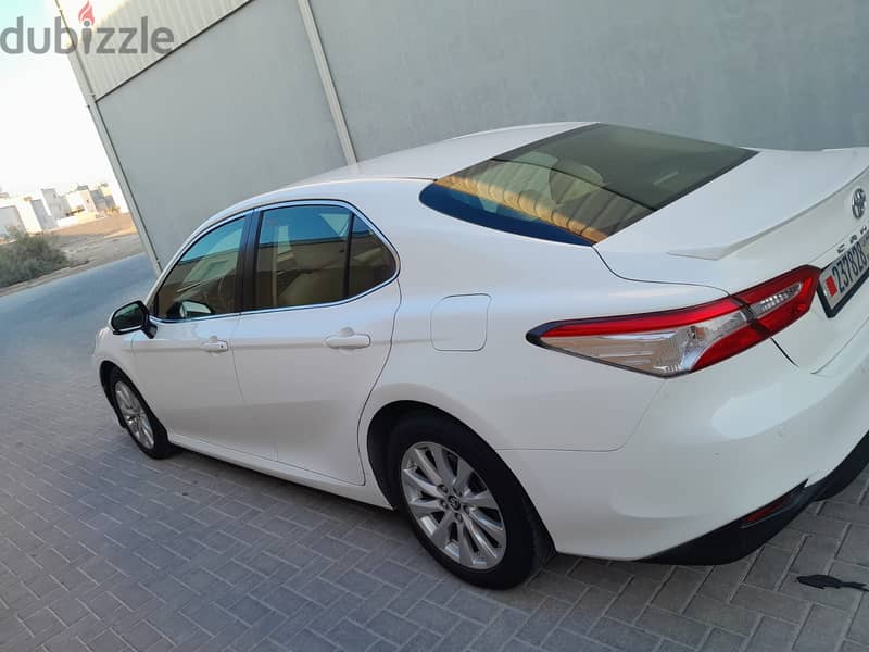 Toyota Camry 2019 LE 3