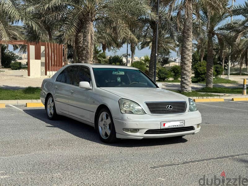 Lexus LS 460 2001 beige 0