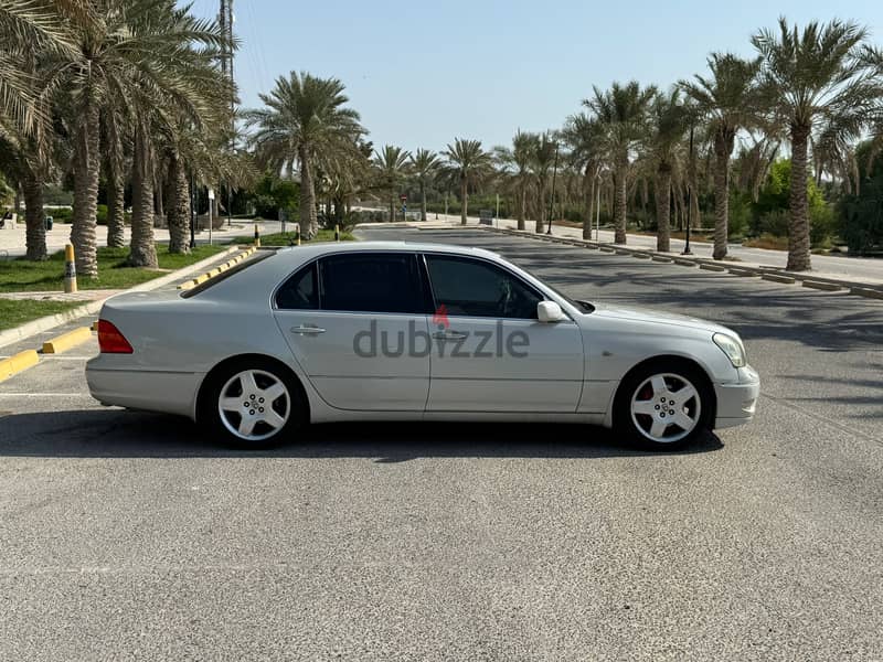 Lexus LS 460 2001 beige 2