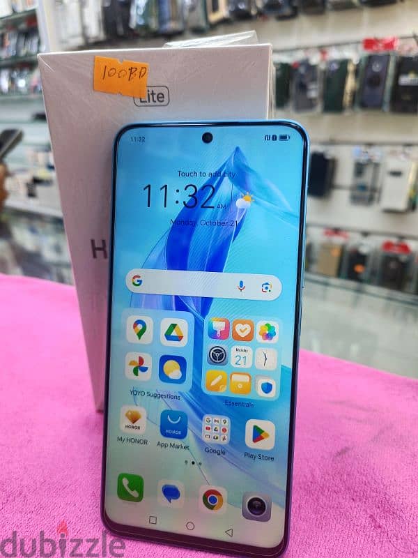 honor 90 lite 8 gb ram 256 GB good condition with box cherger 0