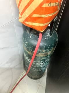 Gas cylinder 0