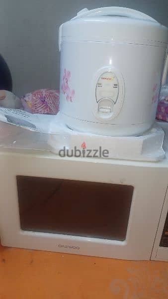 used microwave & new rice cooker for sale 1