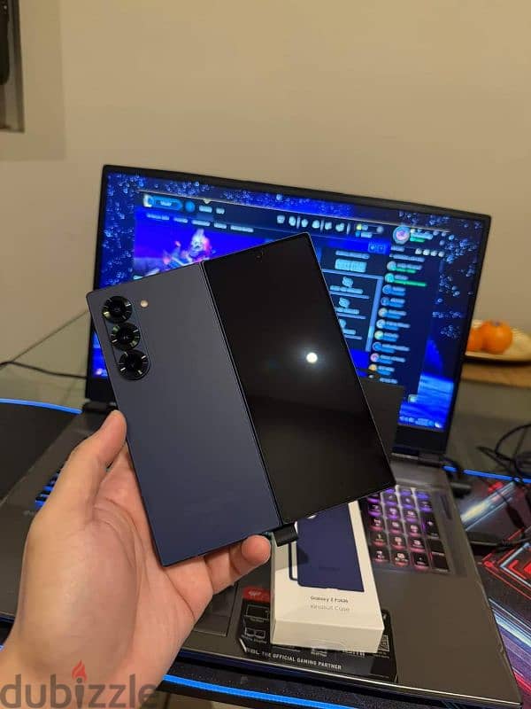 Samsung Fold 6 256 GB and Samsung Buds 3 Pro 1