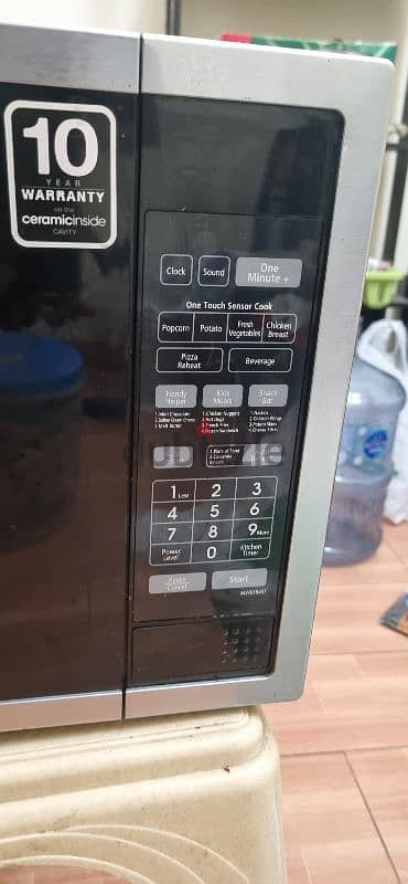 Microwave oven 54Ltr 2