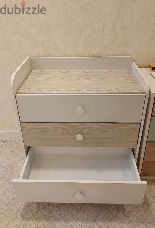 chest drawers 1