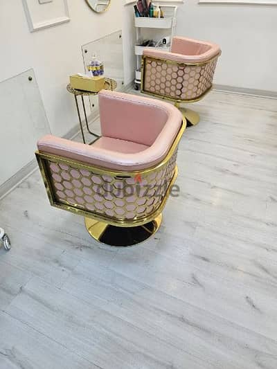 salon chairs for salon طاوله طعام واربع كراسي للبيع