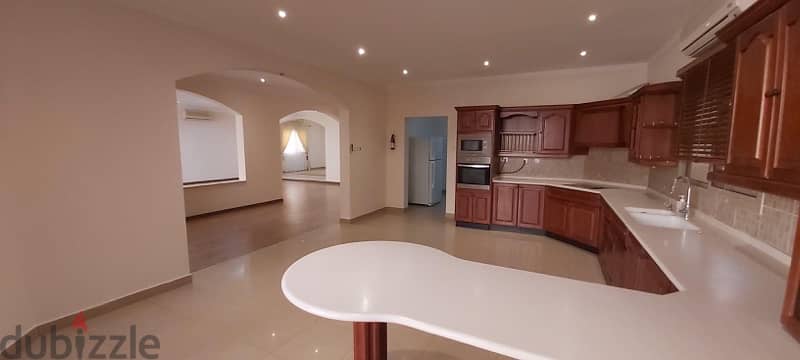 فيلا راقيه للايجار في توبلي luxury villa for rent in tubli 16