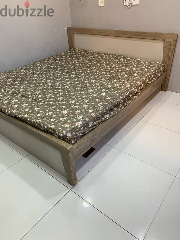 King Size Bed (Brand: Home Box) 3