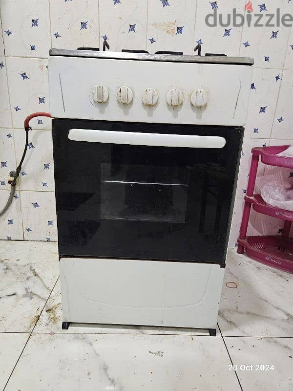 Cooking range and Medium  gas cylinder 2