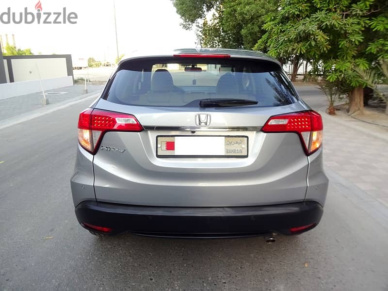 Honda HR-V 1.8 L 2019 Silver Agent Maintained Zero Accident Single Use 1