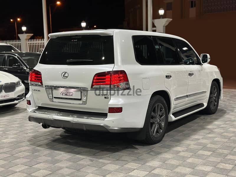 Lexus LX-Series 2015 570 S 11