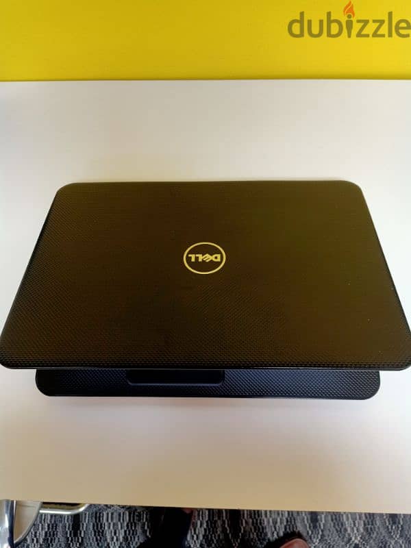 Dell core i3 6GB Ram 500 GB Hard 1 hr battery backup 4