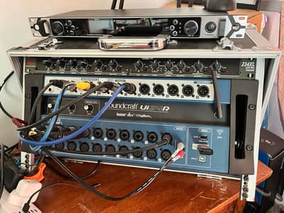 Soundcraft Digital Mixer & 2 JBL EON 615 speakers with stands