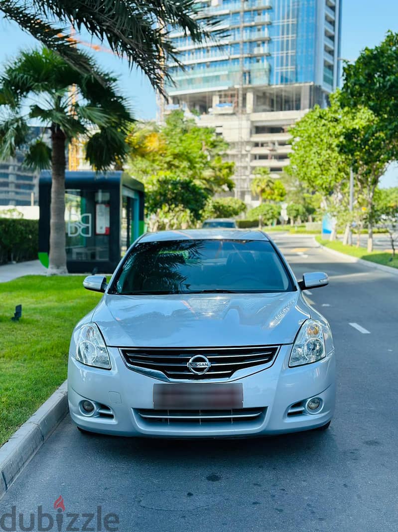 NISSAN ALTIMA 2011 MODEL FULL OPTION CALL OR WHATSAPP ON 33239169 1