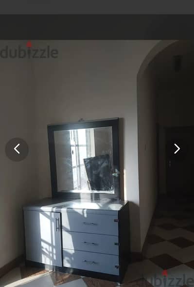 Dressing table. . good condition