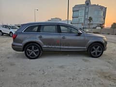 Audi Q7 2011 0