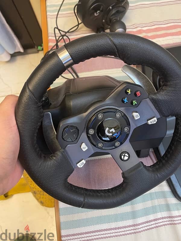 Logitech G920 Driving Force Racing Wheel With logitech G shifter 2