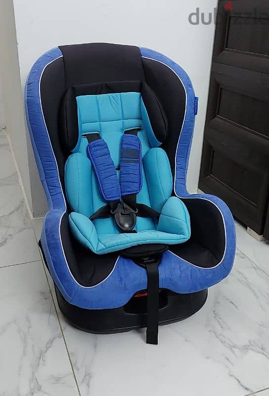 Junior's Car Seat 1