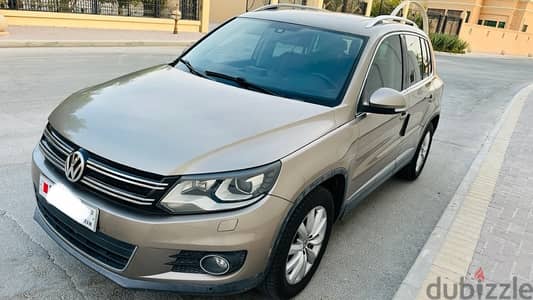 Vw Tiguan 2012 2.0 TSI Full option No#1  dual sunroof  LEATHER sensors