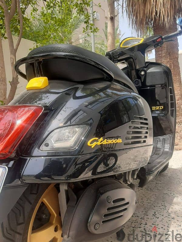 Vespa gts 300 0