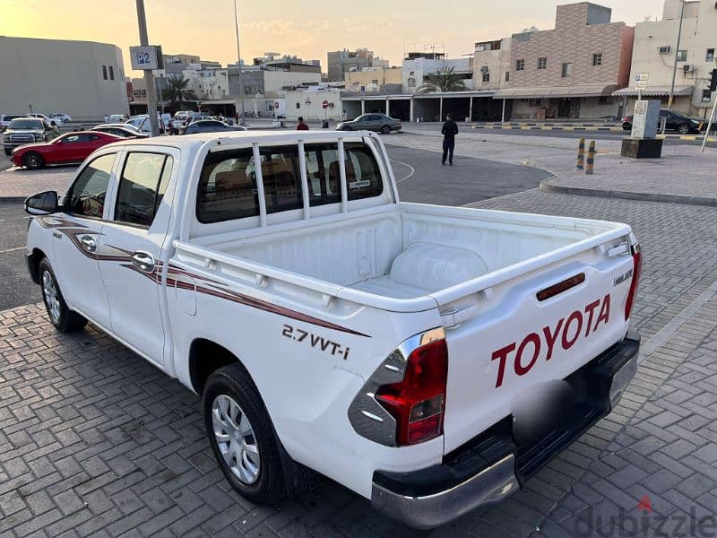 Toyota Hilux 2.7 model 2016 Bahrain Agency 2