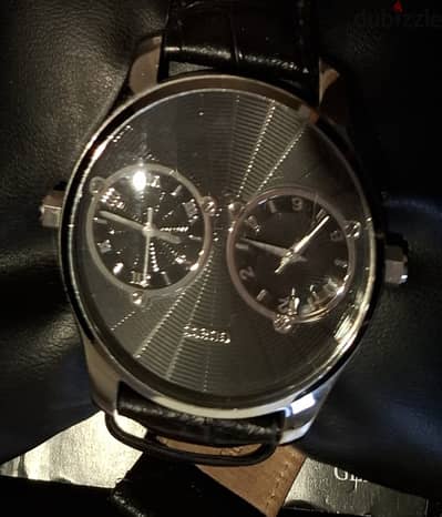 For Sale Luxury Watch "Guess"