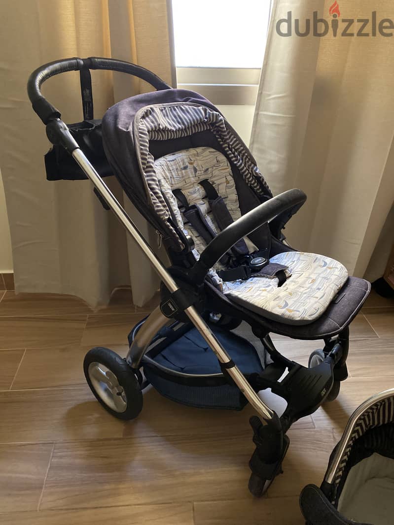 Mamas and Papas stroller with bassinet - barely used 3