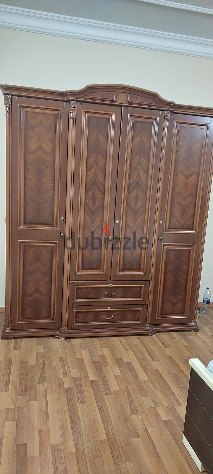 Sitting and Bedroom Furniture for Sell - أثاث جلوس وغرف نوم للبيع 1