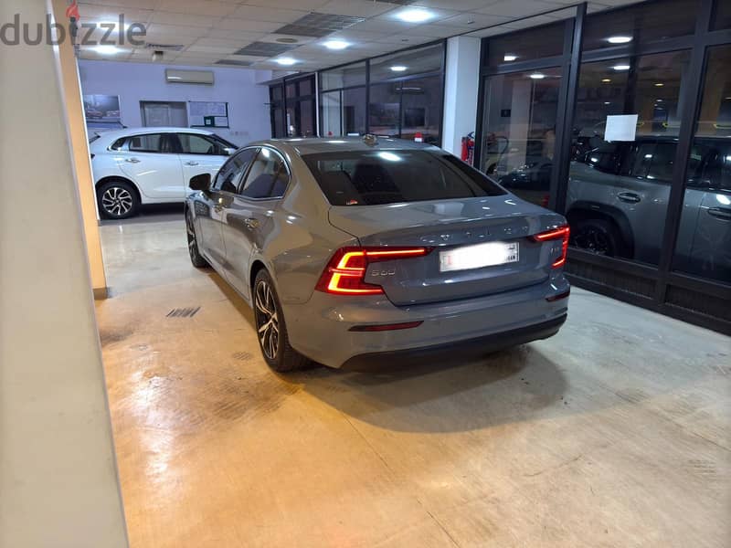 VOLVO S60 2023 19