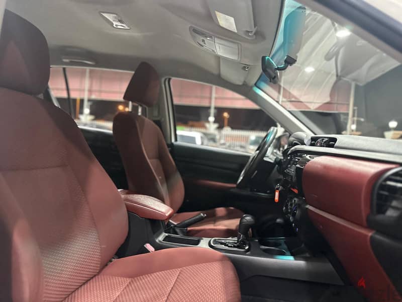 Toyota Hilux 2019 2.7 7