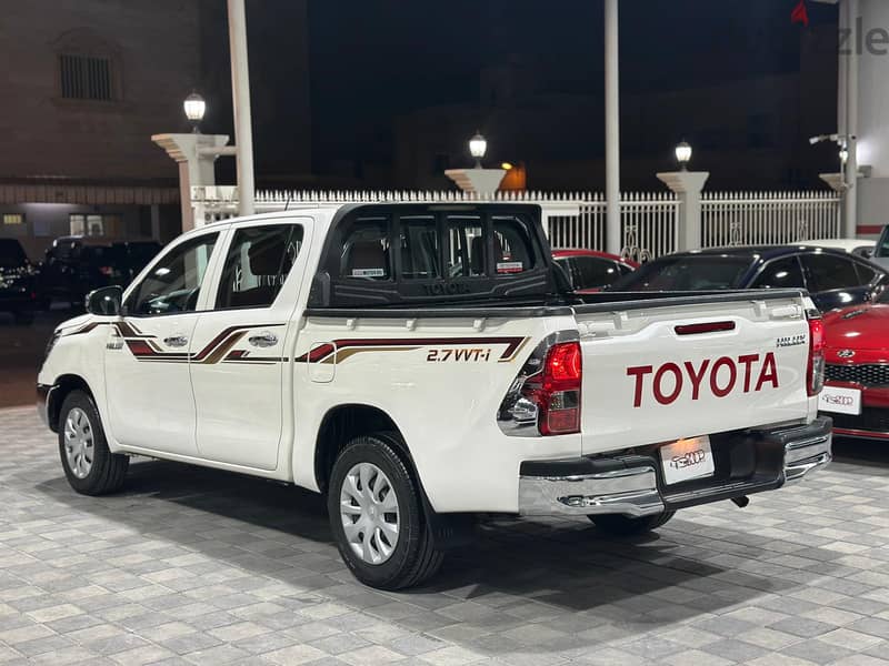 Toyota Hilux 2019 2.7 8