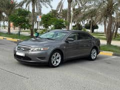 Ford Taurus 2011 grey 0