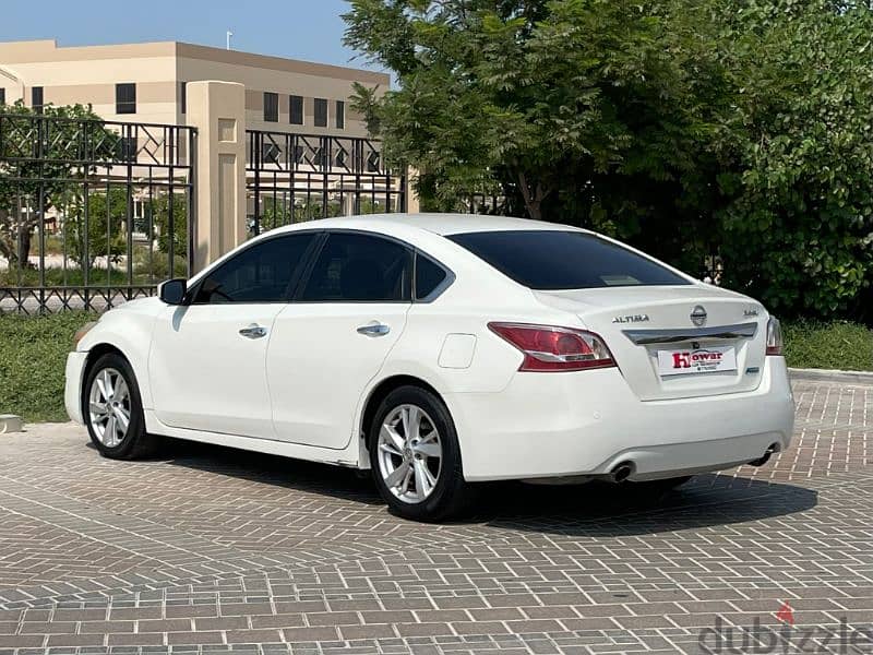 2013 model Nissan Altima for sale 2