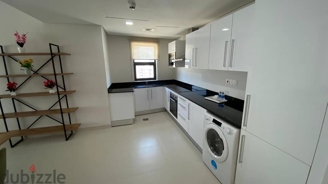 Beautifully furnished 2 bedroom flat + Good view 3