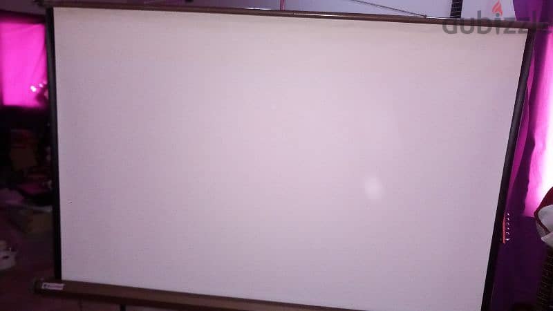 Projector Screen with Tripod Stand 1