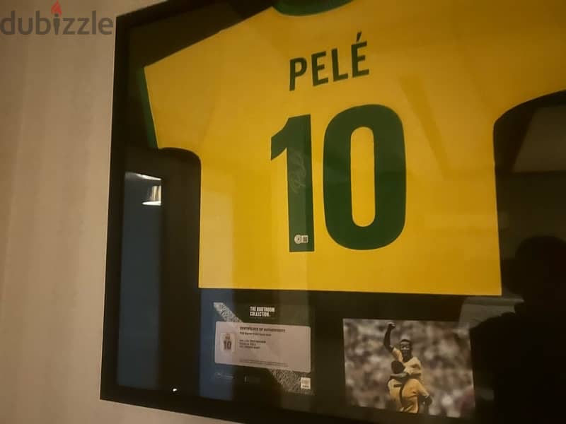 Signed Pele Shirt Authenticated (negotiable) 0