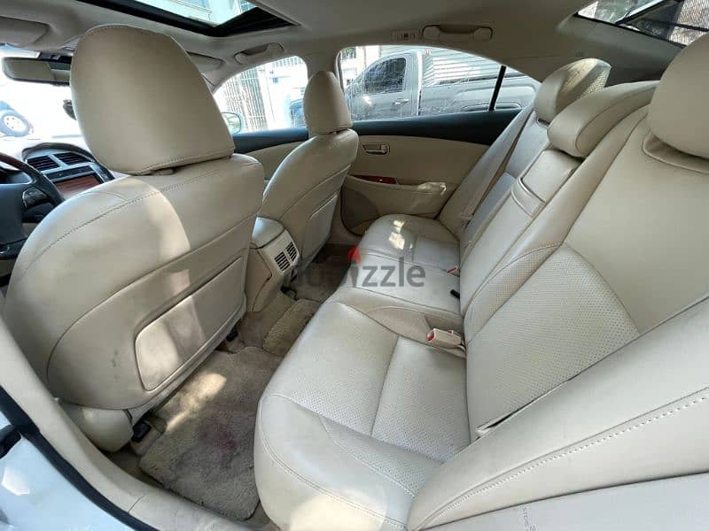 2010 model Lexus ES 350 3