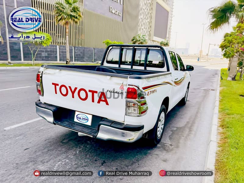 TOYOTA HILUX 2.7L DOUBLE CABIN -2020 -2.7L 108000km 5