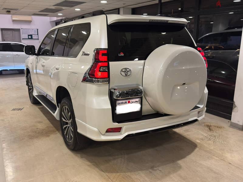 TOYOTA PRADO 2022 17