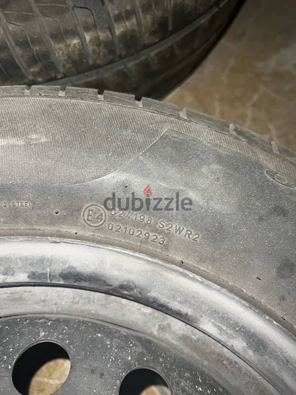 Toyota Corolla Original Wheels with tyres 3