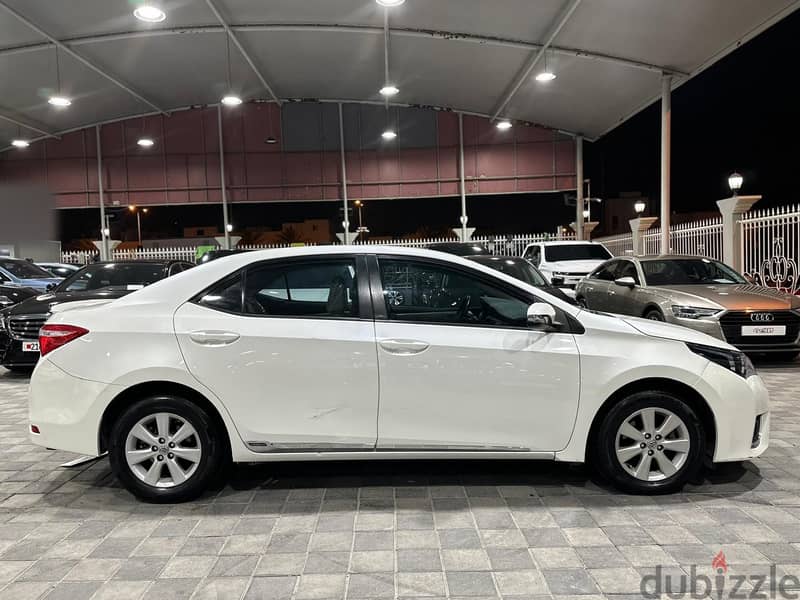 Toyota Corolla 2016 XLI 10