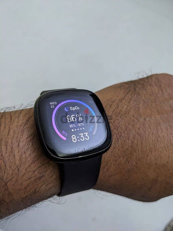 Fitbit Versa 3 1