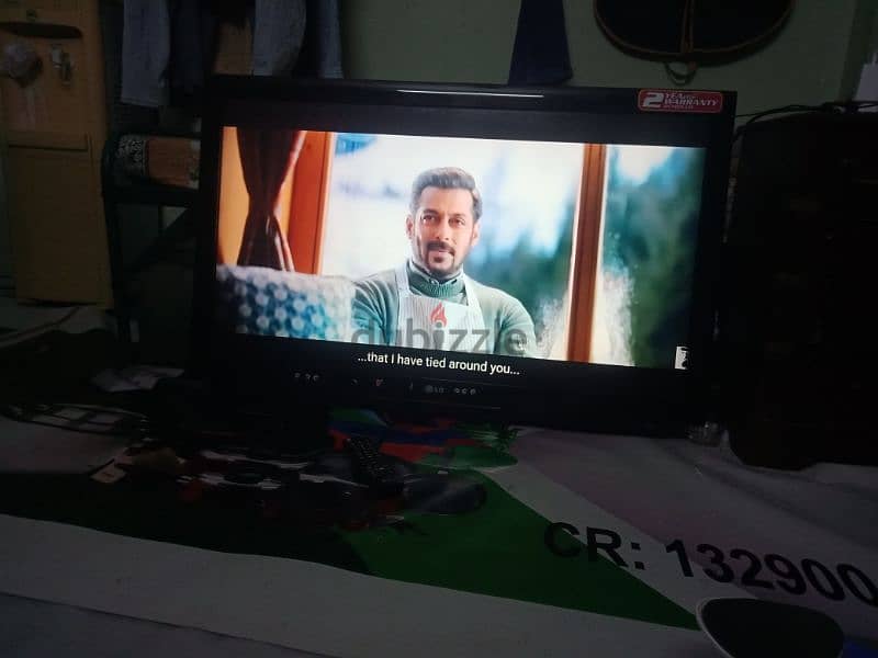 LG 42 INCH LCD TV 3