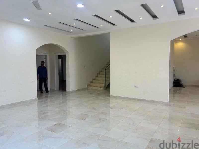 For rent, a modern villa in Aali, behind Al Ramli Complex 700BD 4