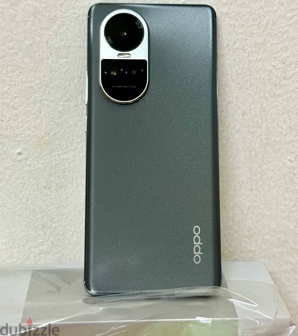 Oppo reno 10 5g. . 256gb. . 12gb ram. . 2