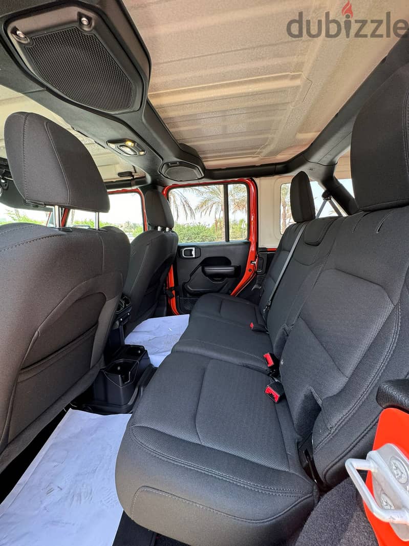 Jeep Wrangler sport 2020 orange 4