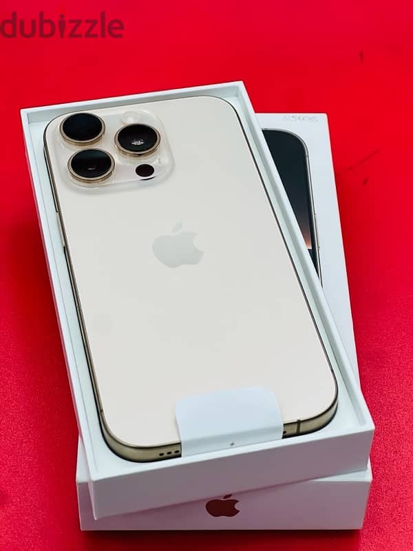 I PHONE 16 PRO 1 DAY ONLY USED WITH APPLE WARRANTY 1