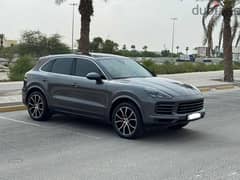 Porsche Cayenne 2019 grey 0