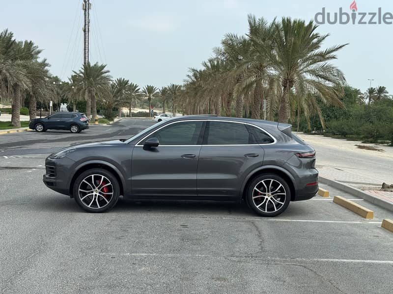 Porsche Cayenne 2019 grey 2